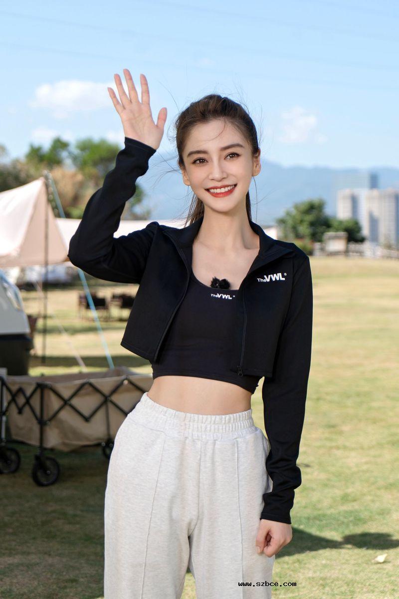 【AI作图】女星Angelababy 脱衣对比